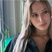 Étudiante titulaire d’une licence de droit et actuellement en Master 2 a l’université de Strasbourg.